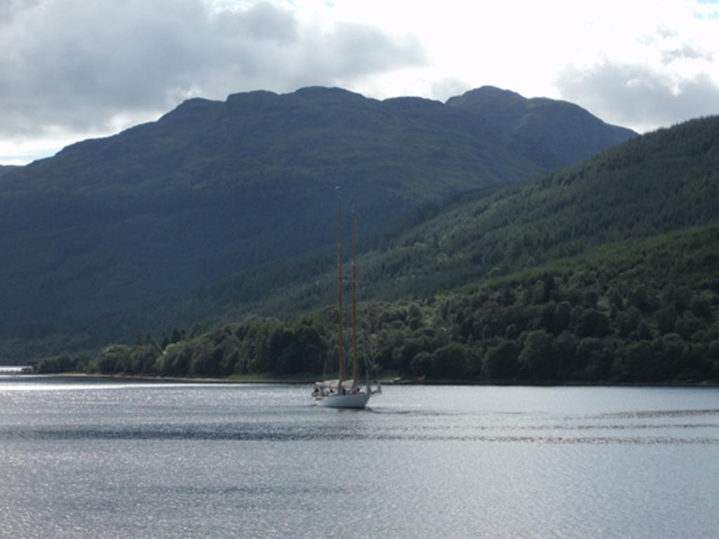 Ben Arthur'S Bothy Luxury Flat Arrochar Chambre photo